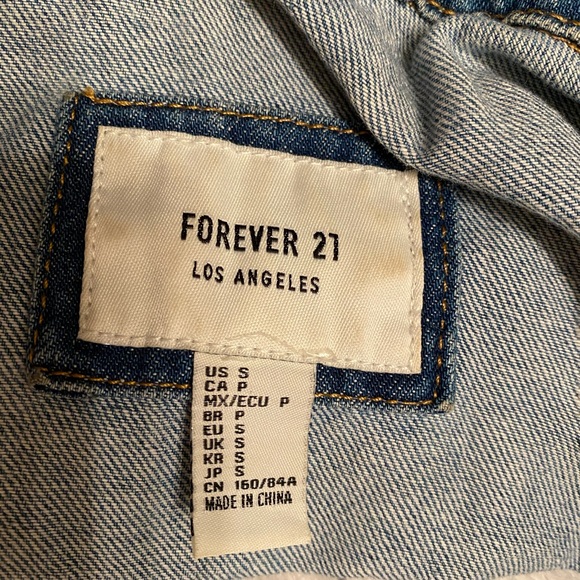 Ripped denim jacket - Picture 3 of 3